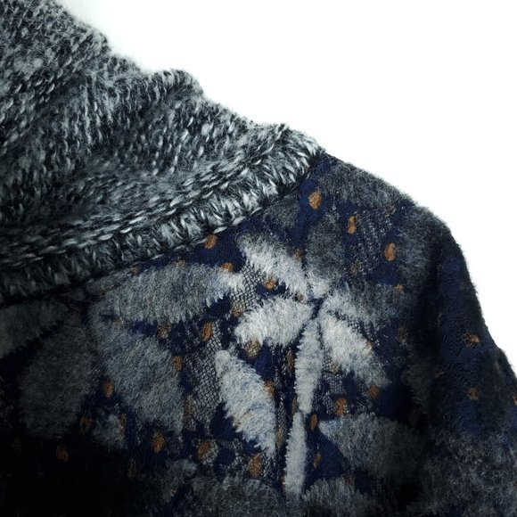 Anthropologie Buffalo Plaid Reversible Poncho - Picture 3 of 7